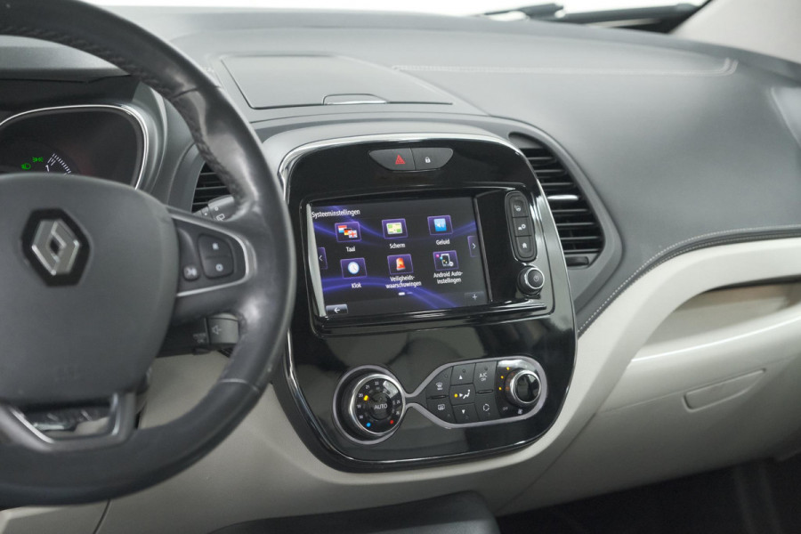 Renault Captur TCe 120 EDC Initiale Paris | Camera | Dodehoekdetectie | Panoramadak | Navigatie