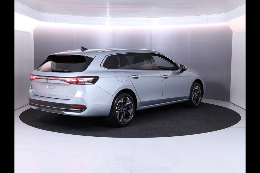 Volkswagen Passat Variant Elegance Business 1.5 eHybrid 150 kW / 204 pk Vari