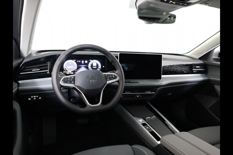 Volkswagen Passat Variant Elegance Business 1.5 eHybrid 150 kW / 204 pk Vari