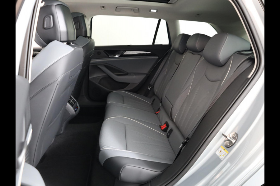 Volkswagen Passat Variant Elegance Business 1.5 eHybrid 150 kW / 204 pk Vari