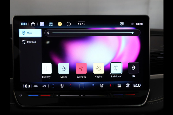 Volkswagen Passat Variant Elegance Business 1.5 eHybrid 150 kW / 204 pk Vari