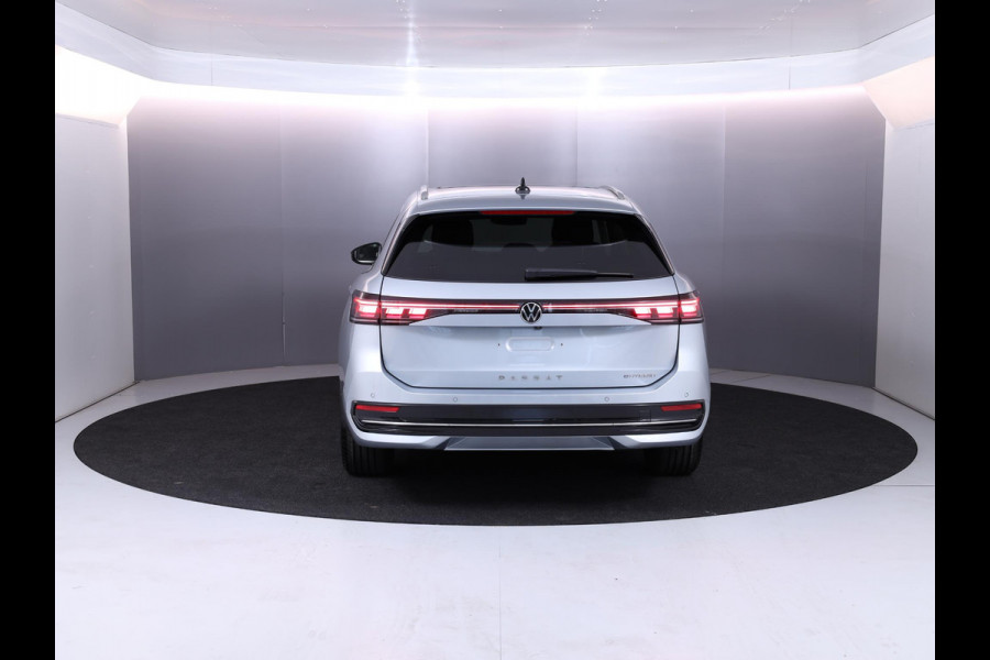 Volkswagen Passat Variant Elegance Business 1.5 eHybrid 150 kW / 204 pk Vari