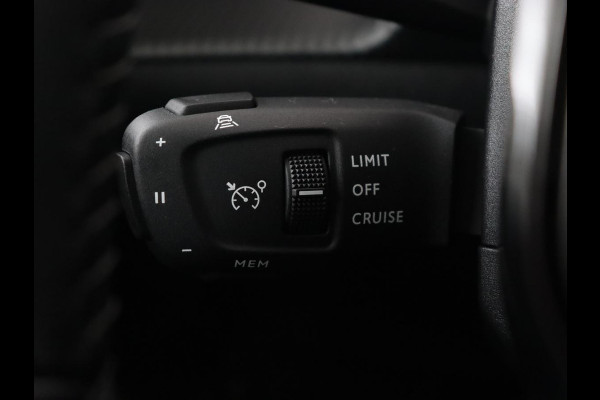 Peugeot e-208 EV Allure 50 kWh | Camera | Carplay | Half leder | Keyless | Navigatie | Full LED | Parkeerhulp | DAB | Getint glas | Climate control | Cruise control
