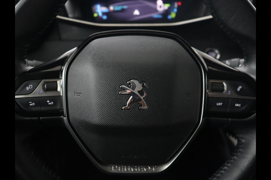 Peugeot e-208 EV Allure 50 kWh | Camera | Carplay | Half leder | Keyless | Navigatie | Full LED | Parkeerhulp | DAB | Getint glas | Climate control | Cruise control