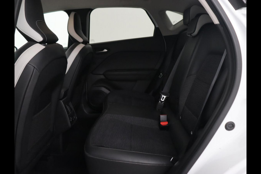 Renault Captur 1.0 TCe Edition One | Trekhaak | 360 Camera | Carplay | Keyless | Navigatie | Half leder | Park Assist | Climate control | Dodehoek detectie | Cruise control | Bluetooth