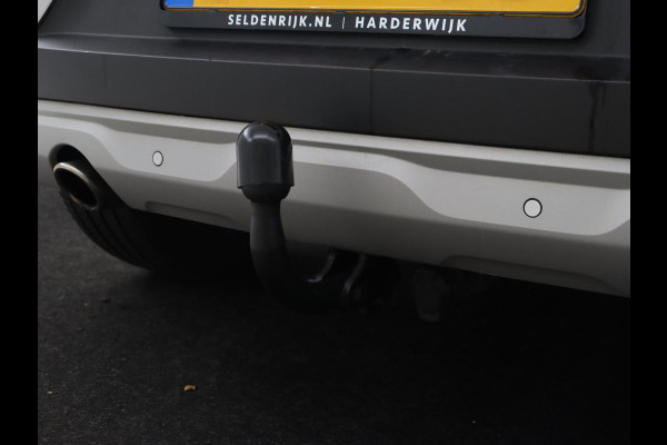 Renault Captur 1.0 TCe Edition One | Trekhaak | 360 Camera | Carplay | Keyless | Navigatie | Half leder | Park Assist | Climate control | Dodehoek detectie | Cruise control | Bluetooth