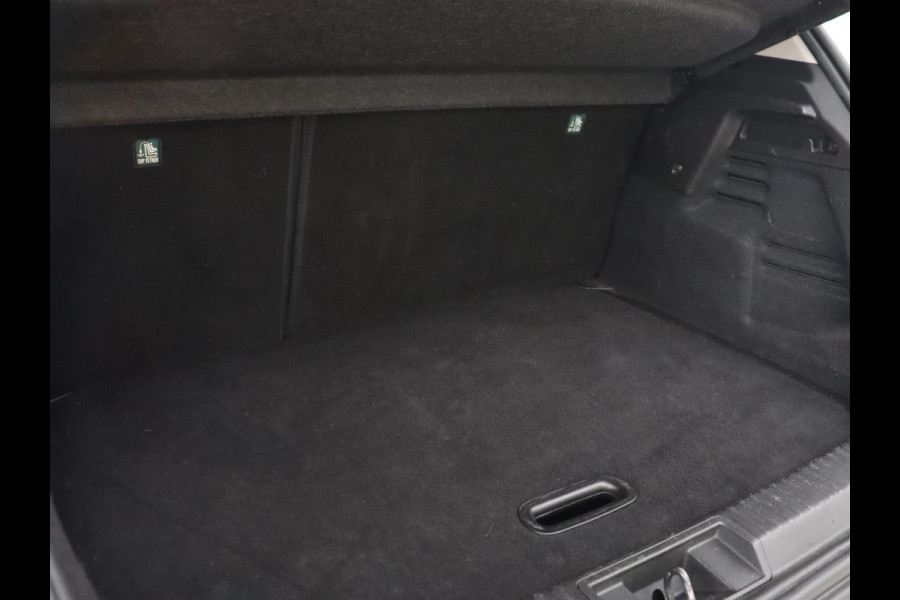 Renault Captur 1.0 TCe Edition One | Trekhaak | 360 Camera | Carplay | Keyless | Navigatie | Half leder | Park Assist | Climate control | Dodehoek detectie | Cruise control | Bluetooth