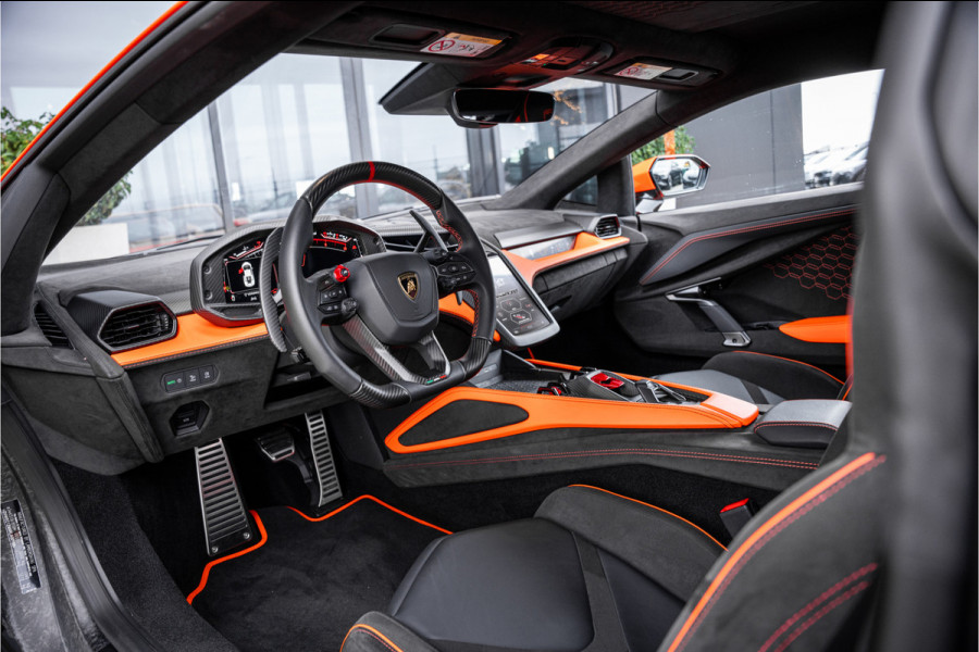 Lamborghini Revuelto - Arancio Apodis | Origineel NL | Volledig PPF | Carbon Interior | Passenger Display