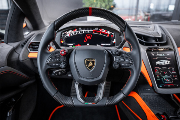 Lamborghini Revuelto - Arancio Apodis | Origineel NL | Volledig PPF | Carbon Interior | Passenger Display