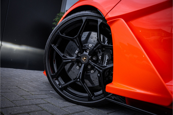 Lamborghini Revuelto - Arancio Apodis | Origineel NL | Volledig PPF | Carbon Interior | Passenger Display