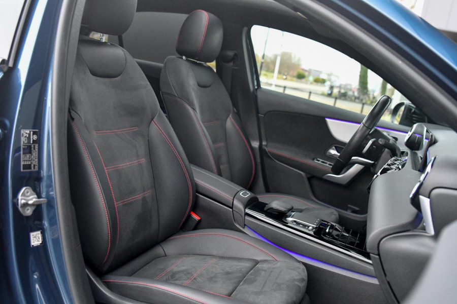 Mercedes-Benz A-Klasse 250 e AMG Night, Pano, Memory, Keyless, Camera, Sfeer, Multibeam, CarPlay!