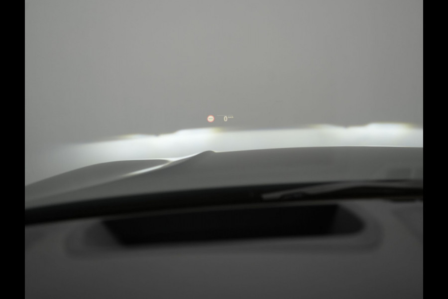 BMW 3 Serie Touring 330e M Sport Plug In Hybrid 293pk PHEV | Panodak | Adaptief Onderstel | Head Up | Adaptive Cruise | Laser LED || Camera | Alcantara Sportstoelen Memory & Verwarmd | Apple Carplay | Sfeerverlichting | Navigatie | Keyless | Bli