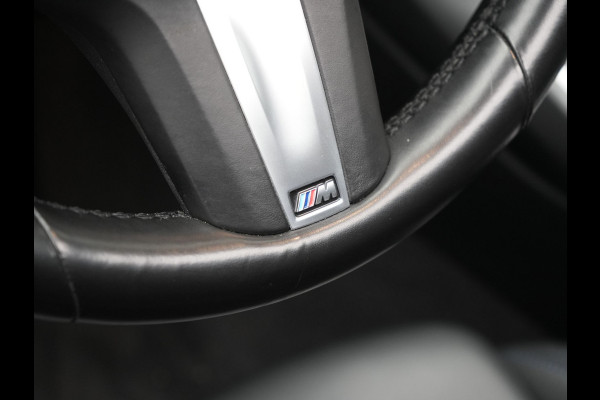 BMW 3 Serie Touring 330e M Sport Plug In Hybrid 293pk PHEV | Panodak | Adaptief Onderstel | Head Up | Adaptive Cruise | Laser LED || Camera | Alcantara Sportstoelen Memory & Verwarmd | Apple Carplay | Sfeerverlichting | Navigatie | Keyless | Bli