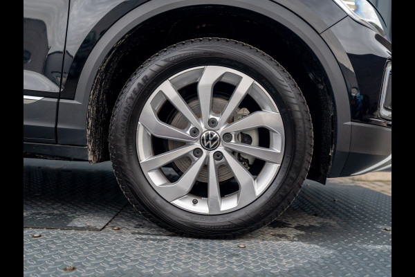 Volkswagen T-Roc 1.5 TSI Life Edition | IQ Light | Navi | Stoelverw. | Trekhaak afnb. | Prijs Rijklaar!!