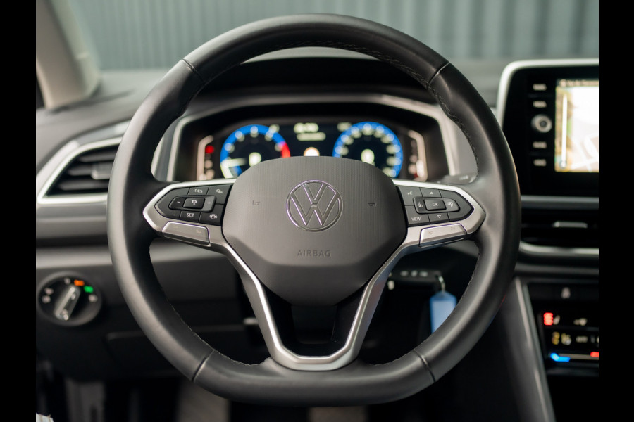 Volkswagen T-Roc 1.5 TSI Life Edition | IQ Light | Navi | Stoelverw. | Trekhaak afnb. | Prijs Rijklaar!!