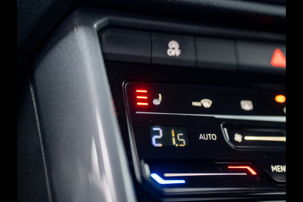 Volkswagen T-Roc 1.5 TSI Life Edition | IQ Light | Navi | Stoelverw. | Trekhaak afnb. | Prijs Rijklaar!!