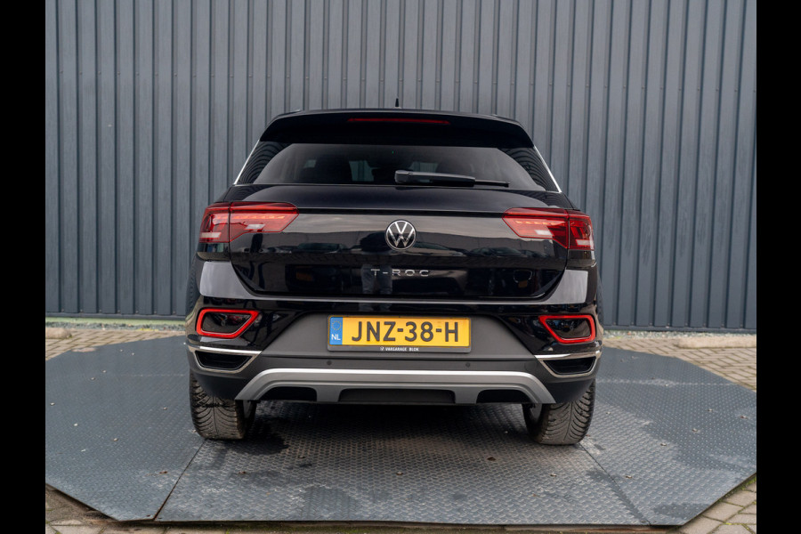 Volkswagen T-Roc 1.5 TSI Life Edition | IQ Light | Navi | Stoelverw. | Trekhaak afnb. | Prijs Rijklaar!!