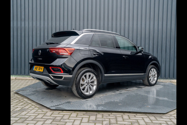 Volkswagen T-Roc 1.5 TSI Life Edition | IQ Light | Navi | Stoelverw. | Trekhaak afnb. | Prijs Rijklaar!!