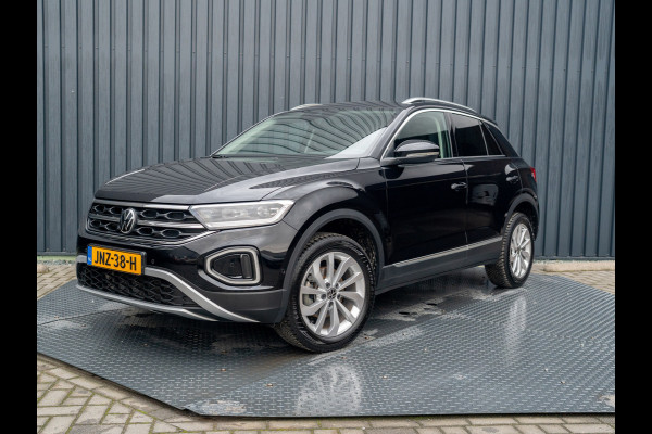 Volkswagen T-Roc 1.5 TSI Life Edition | IQ Light | Navi | Stoelverw. | Trekhaak afnb. | Prijs Rijklaar!!