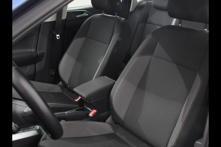 Volkswagen Polo 1.0 TSI Life Nieuw model Navigatie Digitale Cockpit Airco Parkeer sensoren V+A | LED Lichtmetalen Velgen