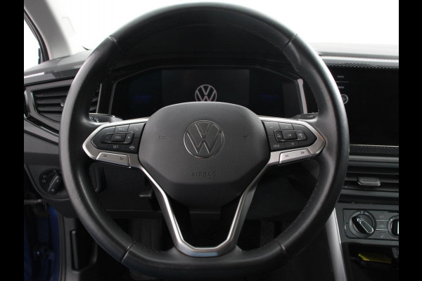Volkswagen Polo 1.0 TSI Life Nieuw model Navigatie Digitale Cockpit Airco Parkeer sensoren V+A | LED Lichtmetalen Velgen