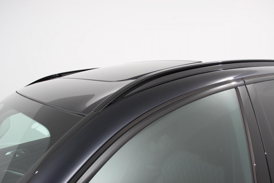 BMW X5 xDrive45e 394pk High Executive M-Sport PHEV 6 cilinder Panoramisch schuif-kantel dak Harman Kardon Head up display Lederen bekleding Electrische verstelling comfort stoelen