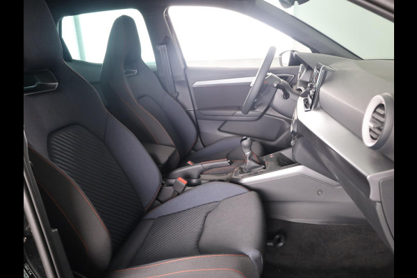 Seat Arona FR Business Connect 1.0 TSI 95 pk 5 versn. Hand | Black pack | Adaptive Cruise | Parkeercamera | |18 inch | Stoelverwarming | Carplay