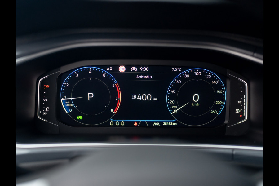 Volkswagen T-Roc 1.5 TSI Life Edition | IQ Light | Trekhaak afnb. | Navi | Stoelverw. | Prijs Rijklaar!!