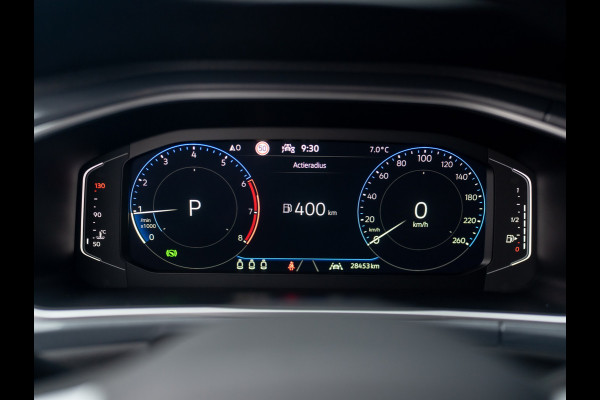 Volkswagen T-Roc 1.5 TSI Life Edition | IQ Light | Trekhaak afnb. | Navi | Stoelverw. | Prijs Rijklaar!!