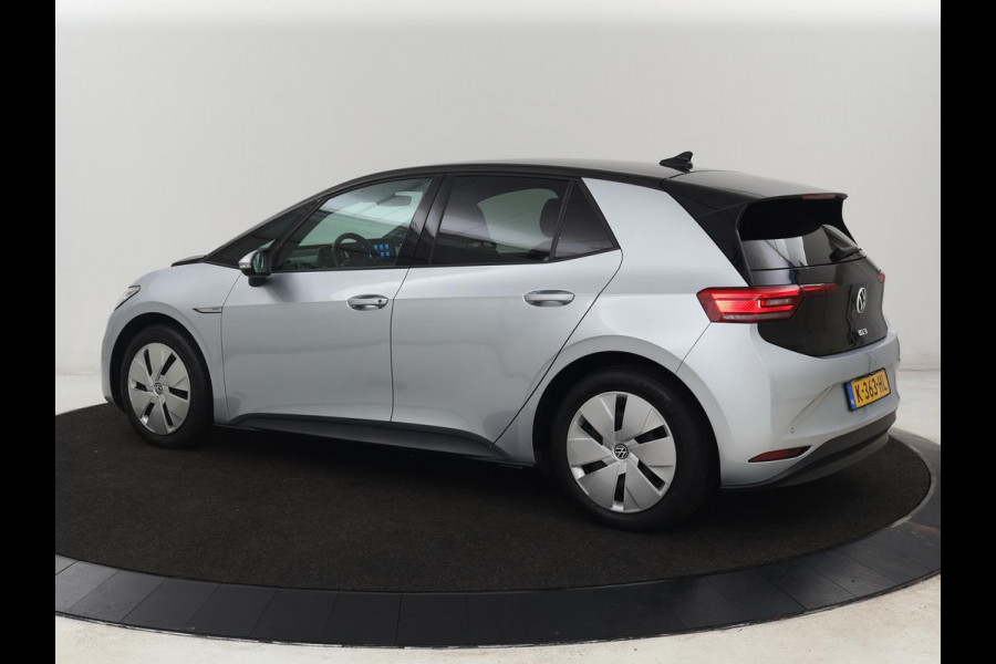 Volkswagen ID.3 Business 58 kWh | Stoel & stuurverwarming | Camera | Carplay | Adaptive cruise | Matrix LED | Navigatie | Climate control | Parkeerhulp | Bluetooth