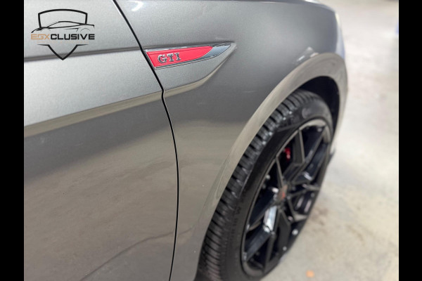 Volkswagen Polo 2.0 TSI GTI Pano/Camera/Virtual/Keyless