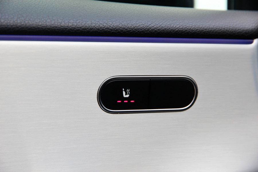 Mercedes-Benz A-Klasse 180 Business Solution AMG | Pano | Carplay | Sfeer | Night