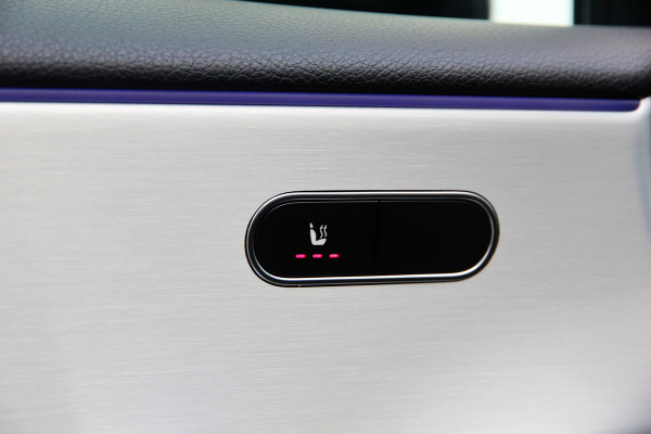 Mercedes-Benz A-Klasse 180 Business Solution AMG | Pano | Carplay | Sfeer | Night