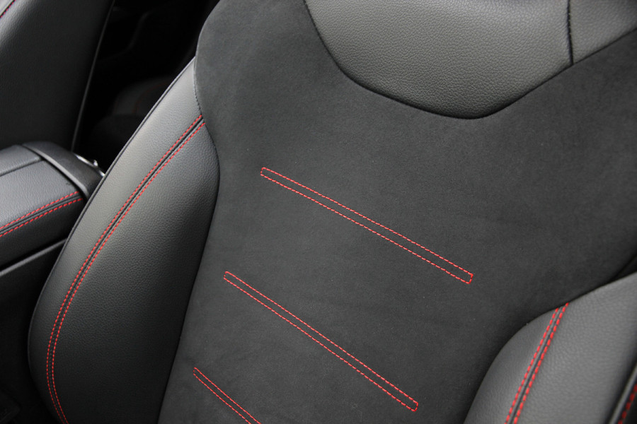 Mercedes-Benz A-Klasse 180 Business Solution AMG | Pano | Carplay | Sfeer | Night