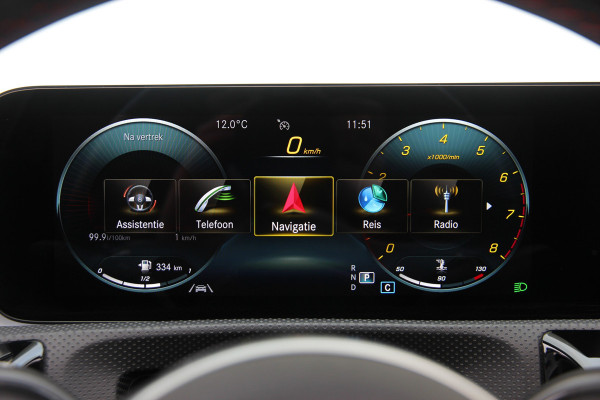 Mercedes-Benz A-Klasse 180 Business Solution AMG | Pano | Carplay | Sfeer | Night