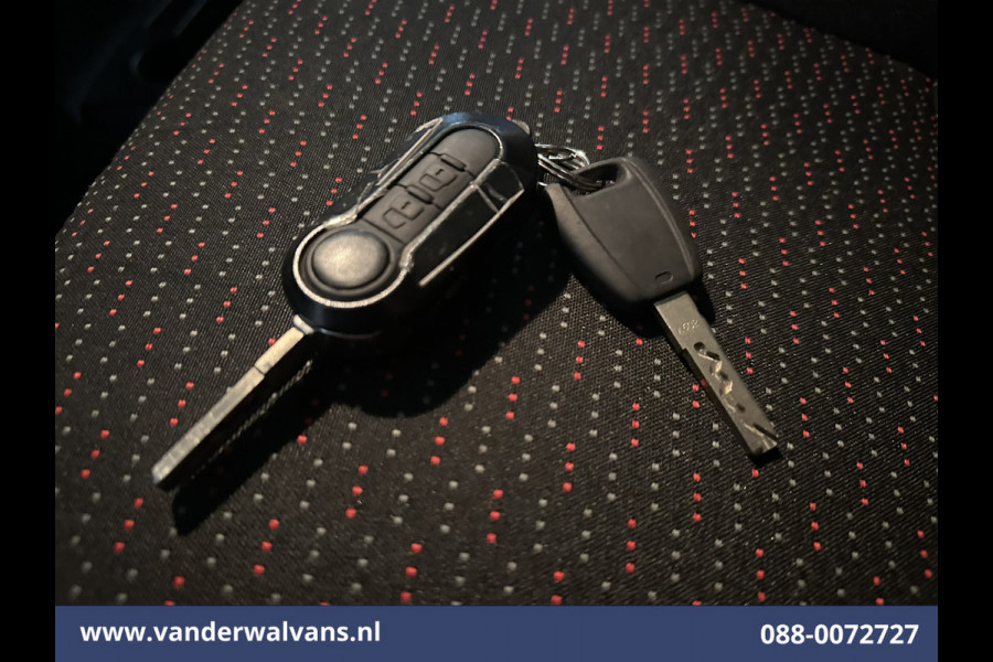 Citroën Jumper 2.2 BlueHDi 141pk Bakwagen Laadklep Euro6 Airco | Camera | Cruisecontrol | 920kg laadvermogen Bijrijdersbank