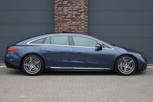 Mercedes-Benz EQS AMG 53 4MATIC+ 108 kWh | 658pk | Hyperscreen | Airmatic | Achterasbesturing | Comfortpakket Plus | MBUX Table | Distronic+ | HID | Soft-Close | Stoelventilatie V+A |