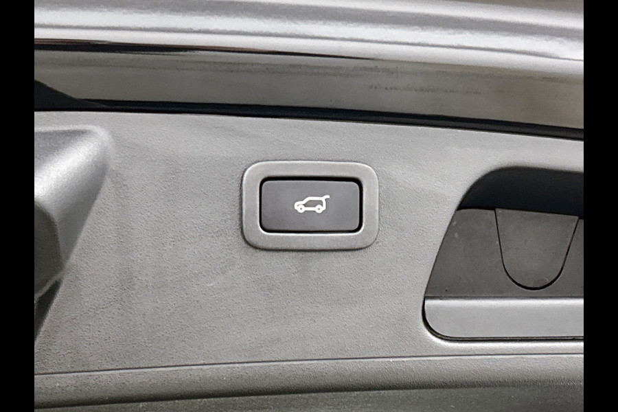 Jaguar E-Pace 2.0 P250 AWD HSE (NL-auto, Goed OnderH, Panoramadak, Camera, StoelV, Navi, Parkeersensoren, Climate Con, Etc)