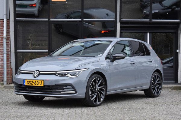 Volkswagen Golf 1.4 eHybrid Lane ACC Camera Ambiance Massage D.Hoek