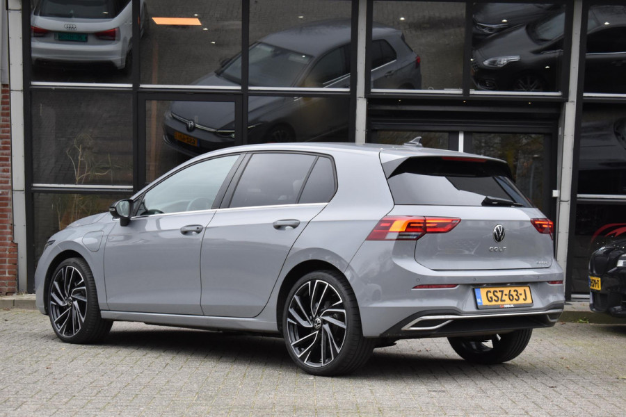 Volkswagen Golf 1.4 eHybrid Lane ACC Camera Ambiance Massage D.Hoek