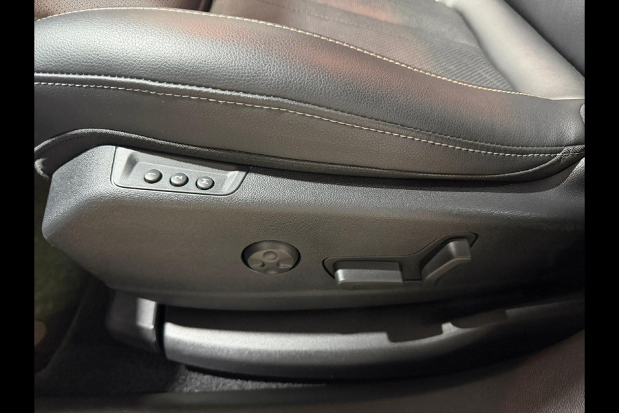 Opel Grandland X 1.2 Turbo Ultimate/LEER/MEMORY/ACC/APPLE CARPLAY/STOEL VENTILATIE