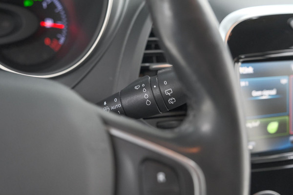 Renault Captur TCe 120 Intens | Trekhaak | Camera | Dodehoekdetectie | Navigatie