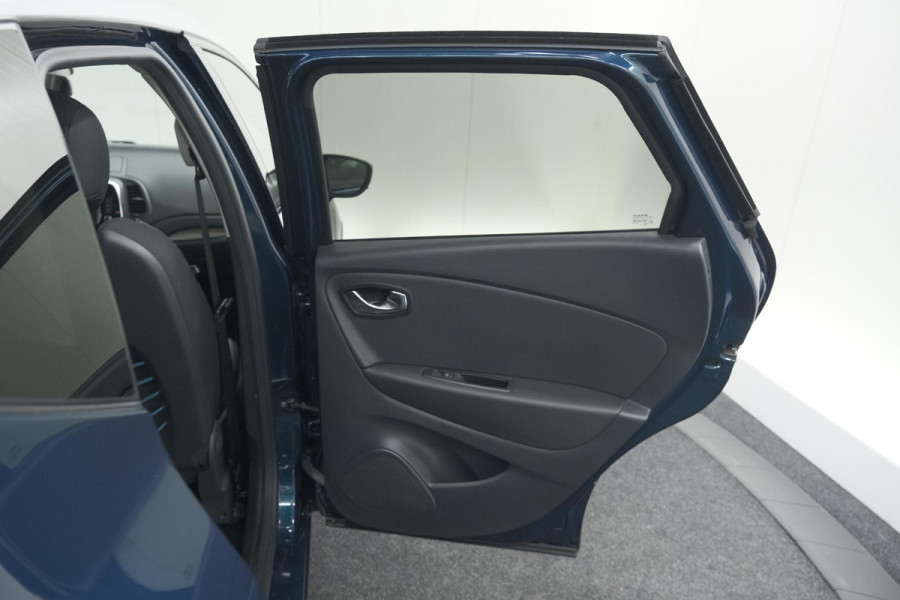 Renault Captur TCe 120 Intens | Trekhaak | Camera | Dodehoekdetectie | Navigatie