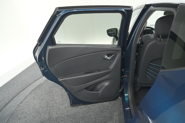 Renault Captur TCe 120 Intens | Trekhaak | Camera | Dodehoekdetectie | Navigatie