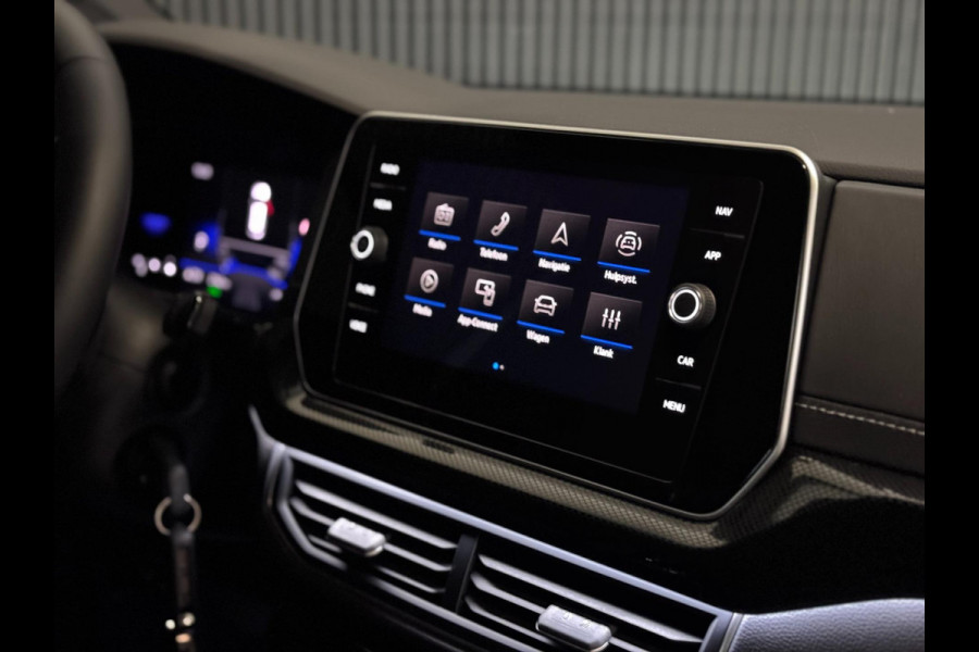 Volkswagen T-Cross 1.5 TSI R-Line DSG | IQ LED | CAMERA | TREKHAAK | NIEUWSTAAT!