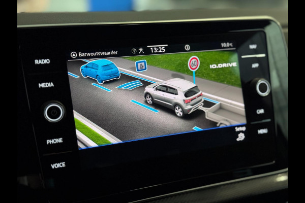 Volkswagen T-Cross 1.5 TSI R-Line DSG | IQ LED | CAMERA | TREKHAAK | NIEUWSTAAT!