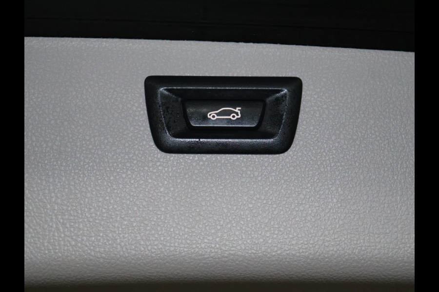 BMW 3 Serie Touring 318i Corporate Lease Executive [CRUISE CONTROL, BLUETOOTH TELEFOON, PDC V+A, AUTOMATISCHE AIRCO, ELEKTRISCHE ACHTERKLEP, BMW LED, NIEUWSTAAT]