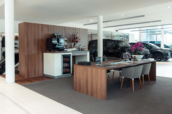 Land Rover Defender P300e 110 X-Dynamic HSE 26MY | Nieuw | Trekhaak | Woolstone Green