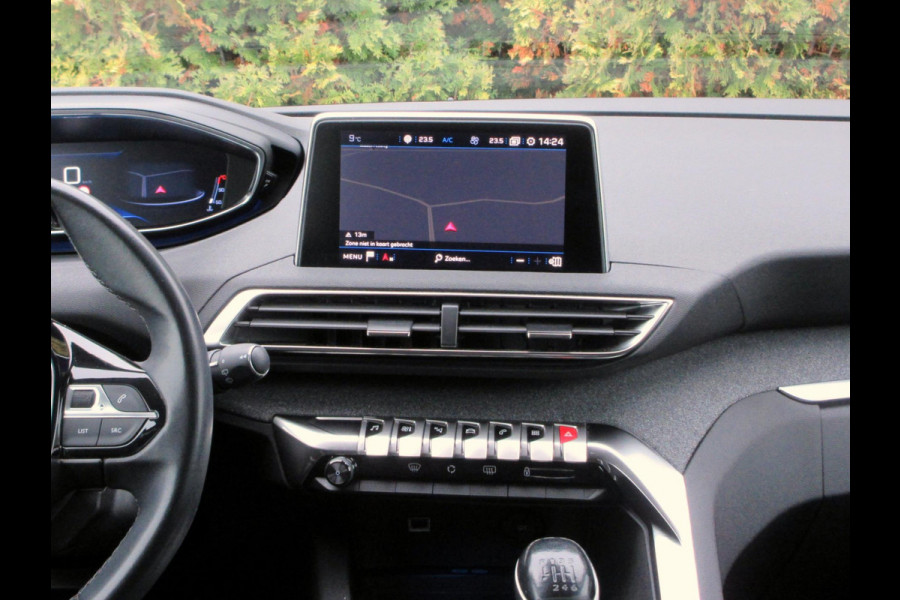Peugeot 3008 1.2 PureTech Premium*Navi*360Cam*19inch*