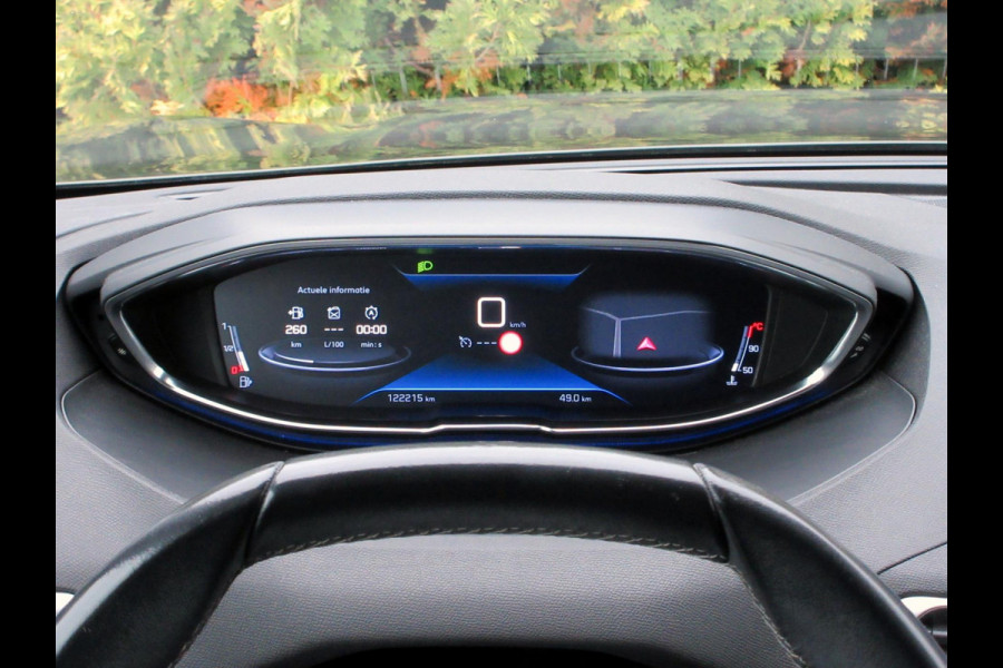 Peugeot 3008 1.2 PureTech Premium*Navi*360Cam*19inch*